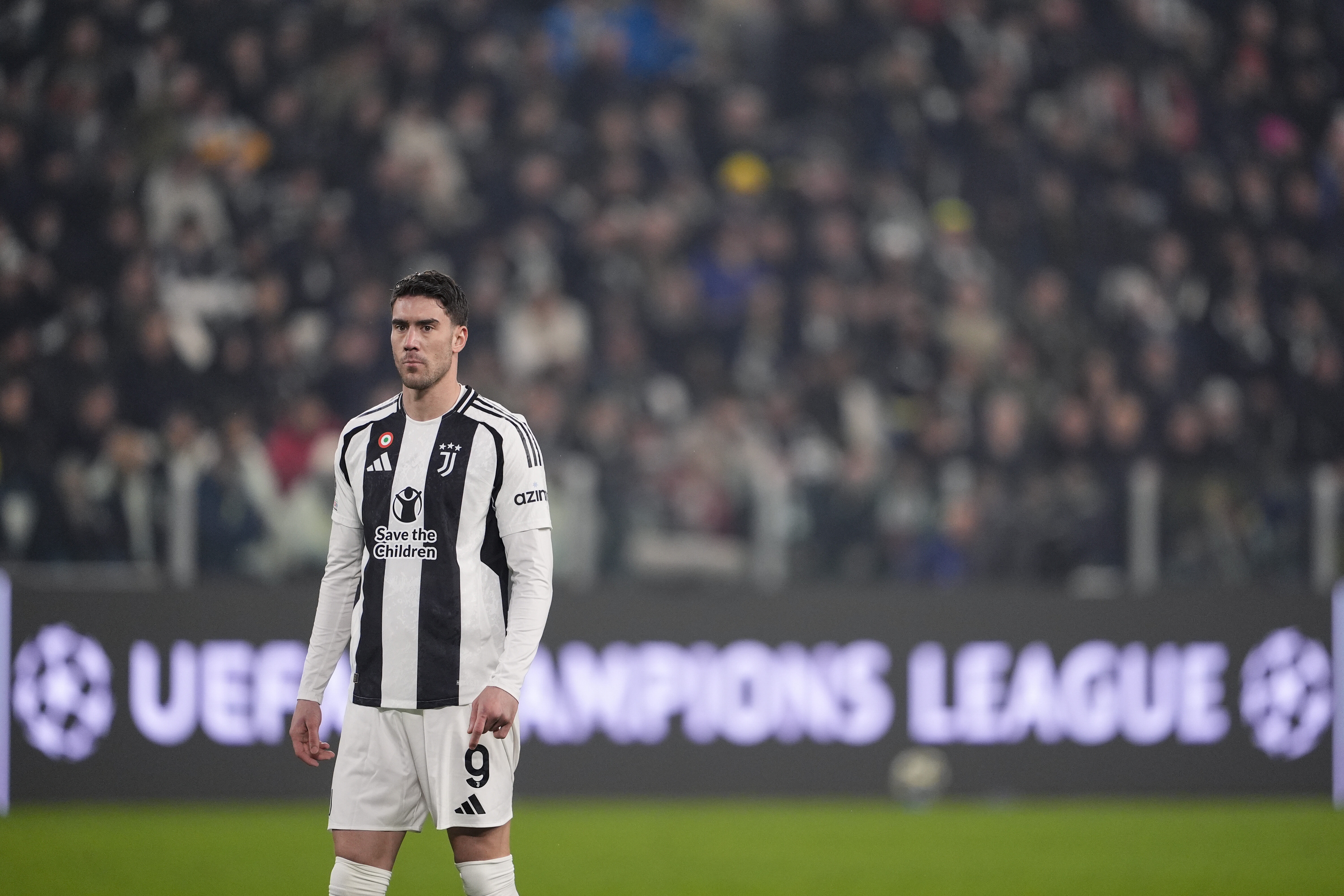 半岛体育官网-都体：弗拉霍维奇未来只有两条路，米兰低价带走&amp;再留尤文半赛季