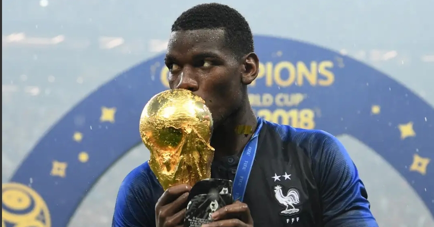 半岛体育-前曼联后卫：相信曼联下赛季能重返欧冠，对博格巴回归法甲并不意外