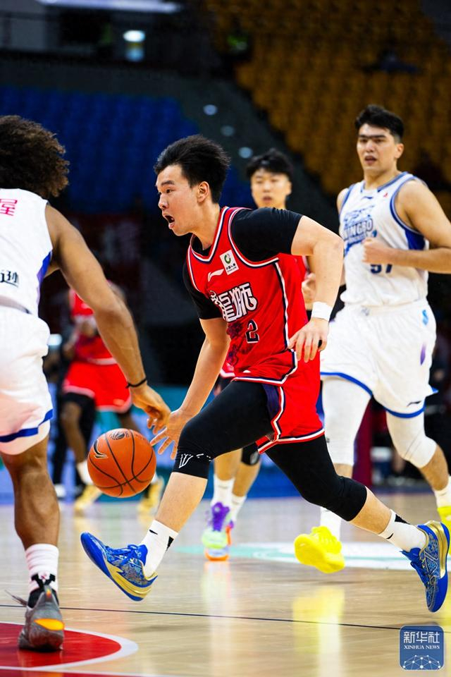 半岛体育-篮球 | CBA常规赛：广州朗肽海本不敌宁波町渥|广州朗肽海本队|宁波町渥队|袁照耀|威金顿|中国男子篮球职业联赛_新浪体育_新浪新闻