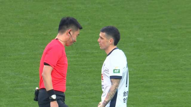 半岛体育-左路用孙康博，大连对攻三镇拒连败 3位置换人 斯坦丘用好定位球